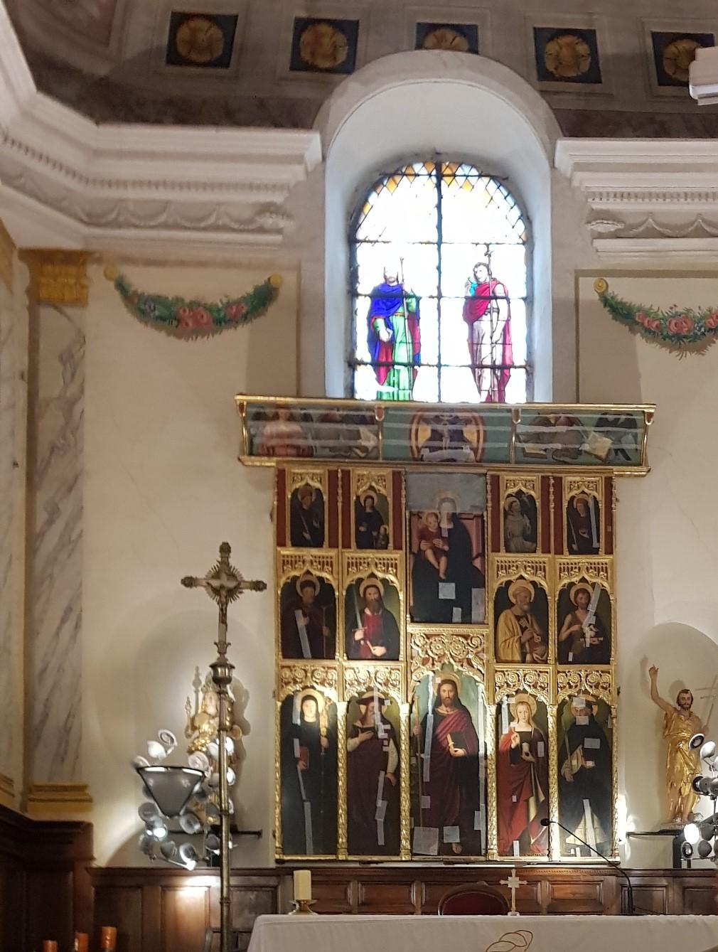 Retable le bar sur loup